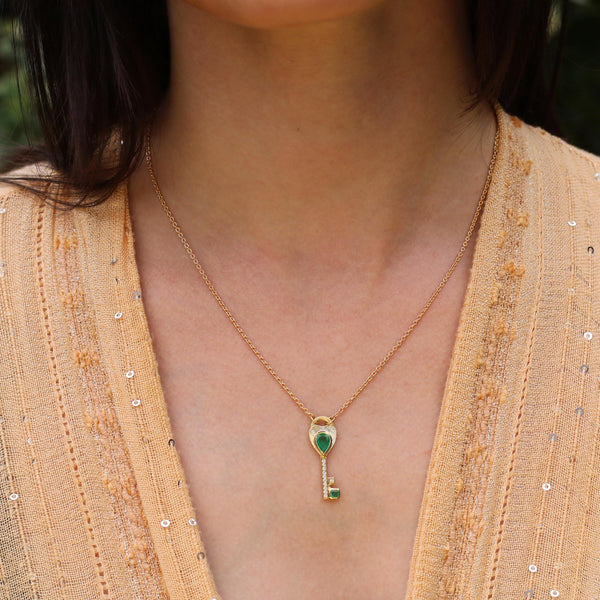 EMERALD DIAMOND KEY NECKLACE