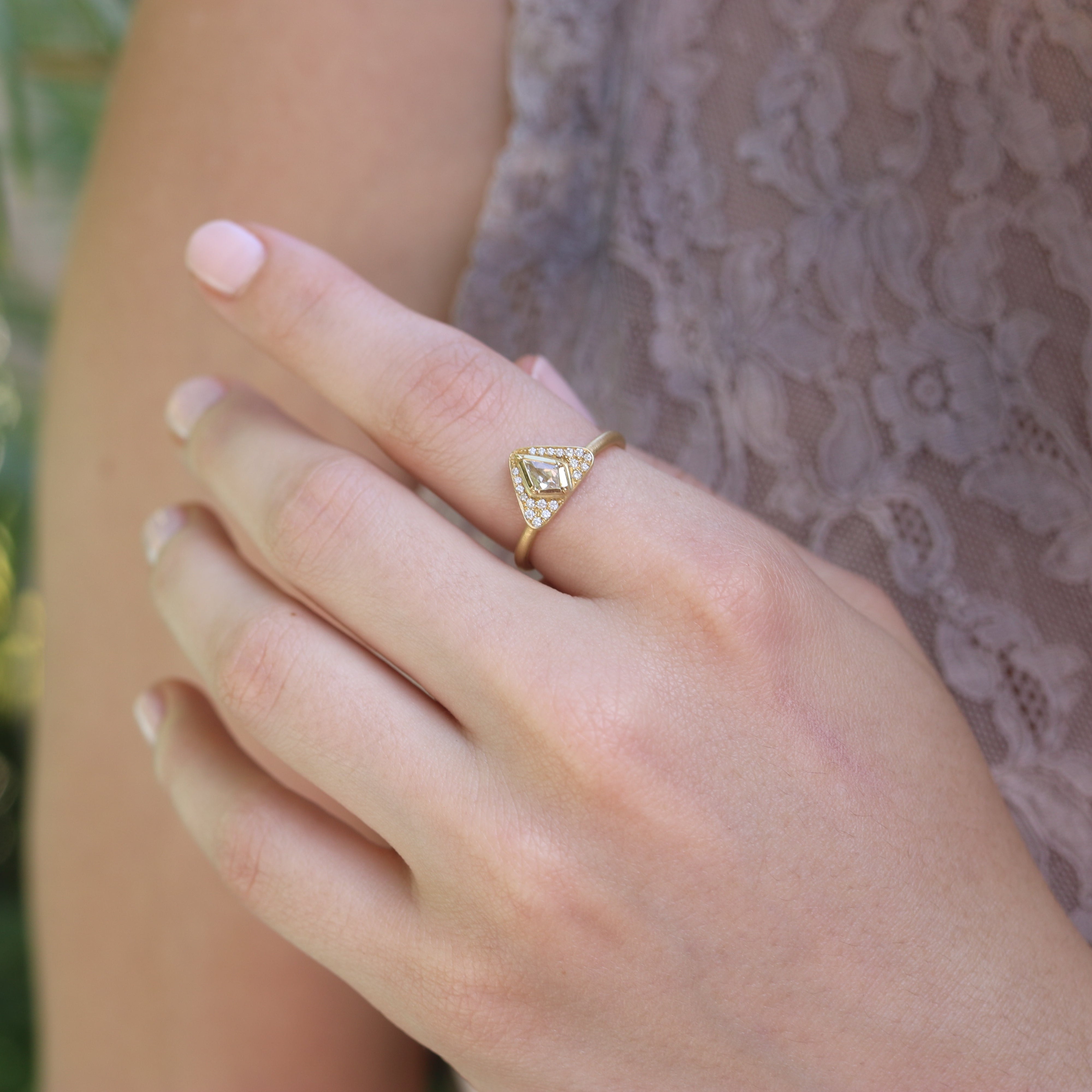 Pyramid Kite Diamond Ring