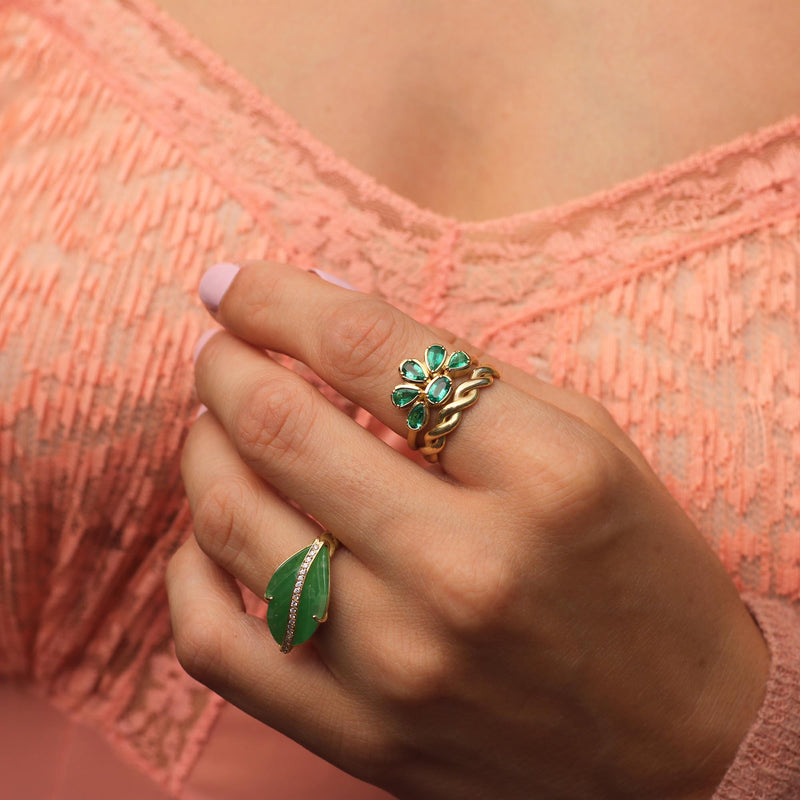 EMERALD FLOWER RING