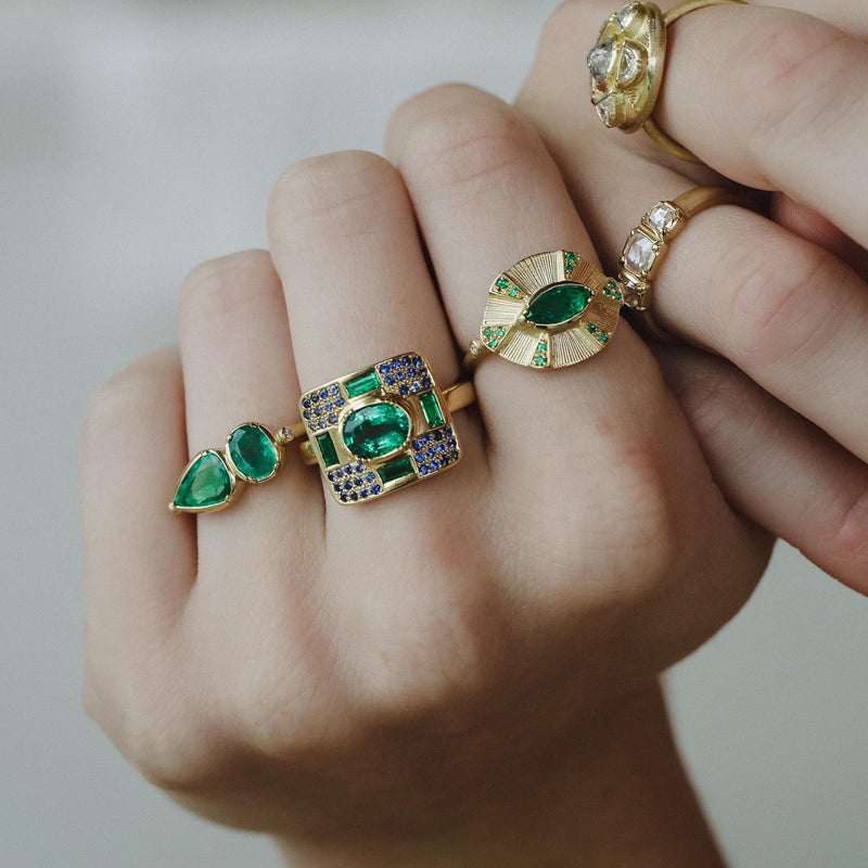 EMERALD HARMONY TEARDROP RING