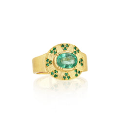 TALISMAN SHIELD EMERALD ENGRAVED RING